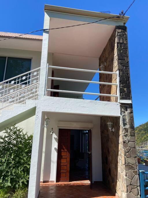Villa "The Pretty Mermaid", Pool And Stunning Views 5 Min From Beach Deshaies Extérieur photo